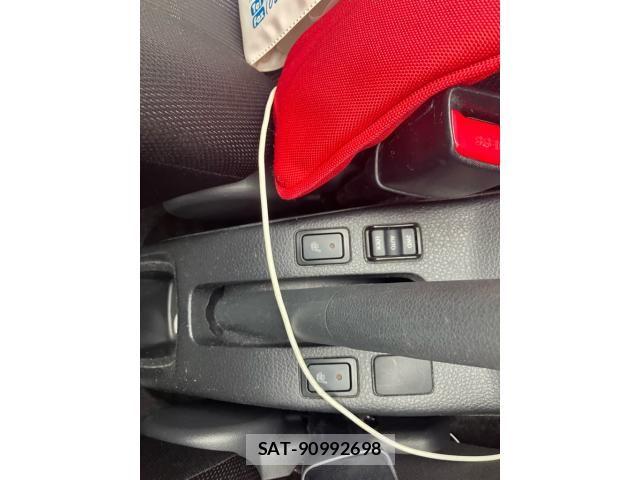 Suzuki SX4 2011-01 7879820-18