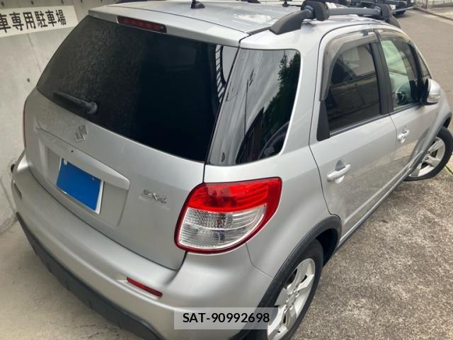 Suzuki SX4 2011-01 7879820-3