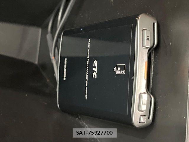 Suzuki SX4 S-CROSS 2015-07 7225800-5