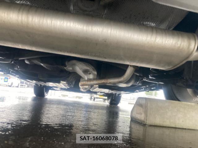 Suzuki SX4 S-CROSS 2018-01 7620580-11