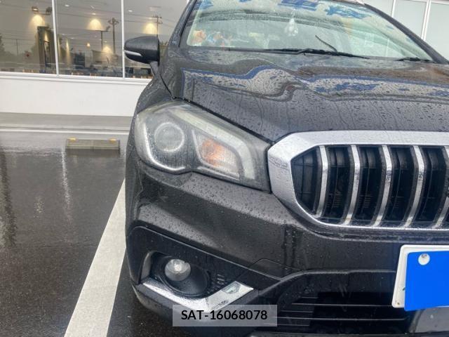 Suzuki SX4 S-CROSS 2018-01 7620580-3