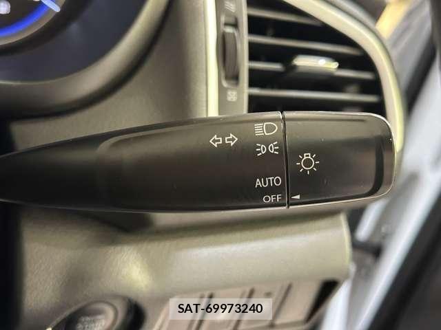 Suzuki SX4 S-CROSS 2017-07 8210519-11