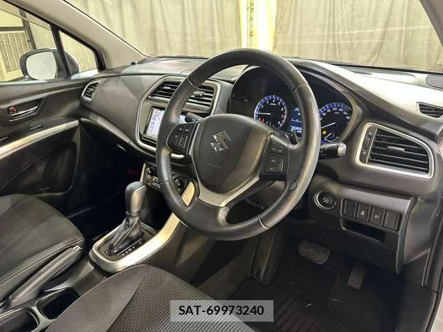 Suzuki SX4 S-CROSS 2017-07 8210519-8
