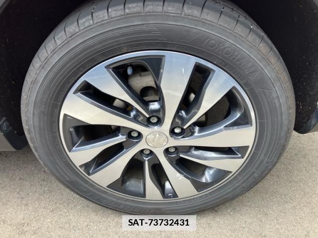 Suzuki SX4 S-CROSS 2017-07 7964011-12