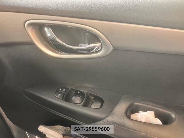 Nissan Sylphy 2017-08 7562950-17