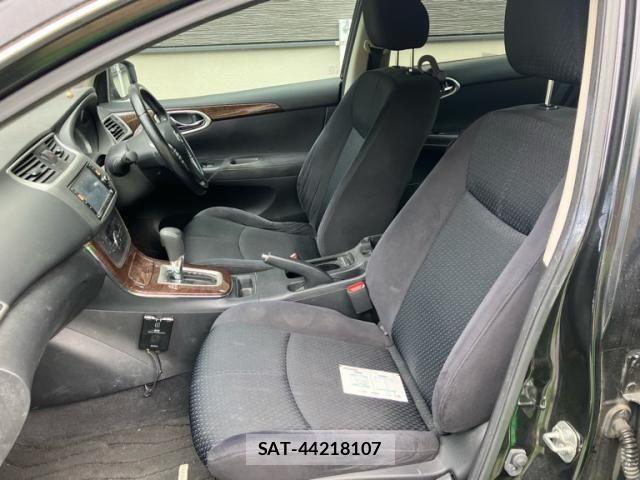 Nissan Sylphy 2013-02 7964012-9