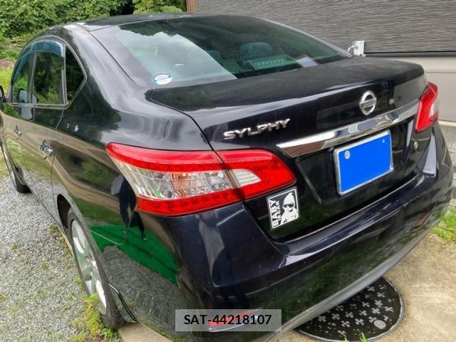 Nissan Sylphy 2013-02 7964012-5