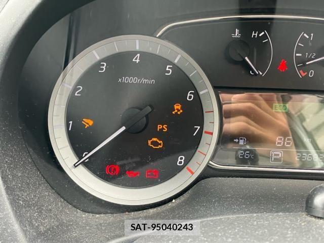 Nissan Sylphy 2018-05 8372264-18