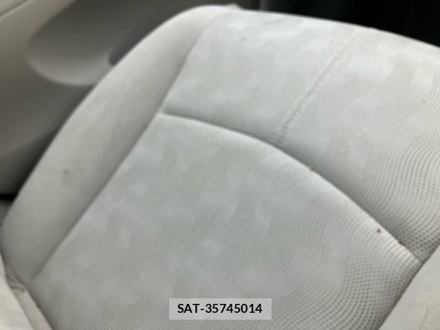 Nissan Sylphy 2013-10 8563721-22