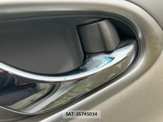 Nissan Sylphy 2013-10 8563721-23