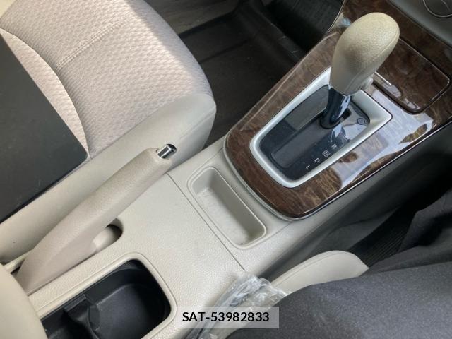 Nissan Sylphy 2013-02 8629223-16