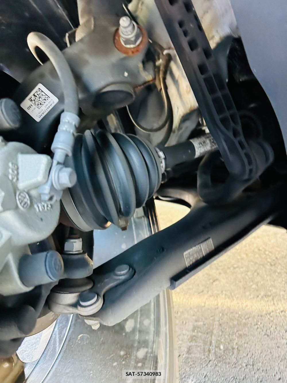VolksWagen T-CROSS 2024-04 6806350-32