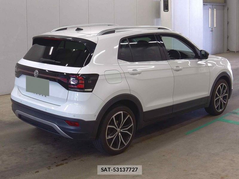 VolksWagen  2020-11 7747354-1