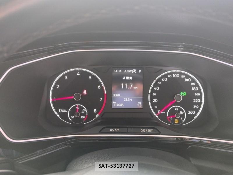 VolksWagen  2020-11 7747354-5