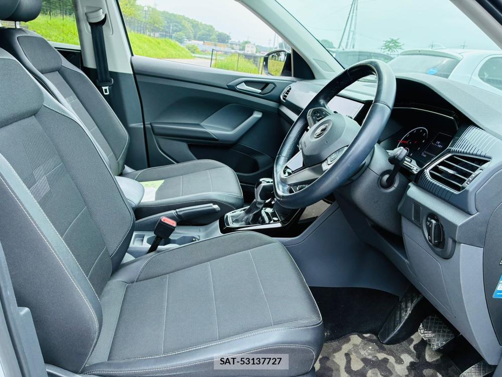 VolksWagen T-CROSS 2020-11 7747354-11