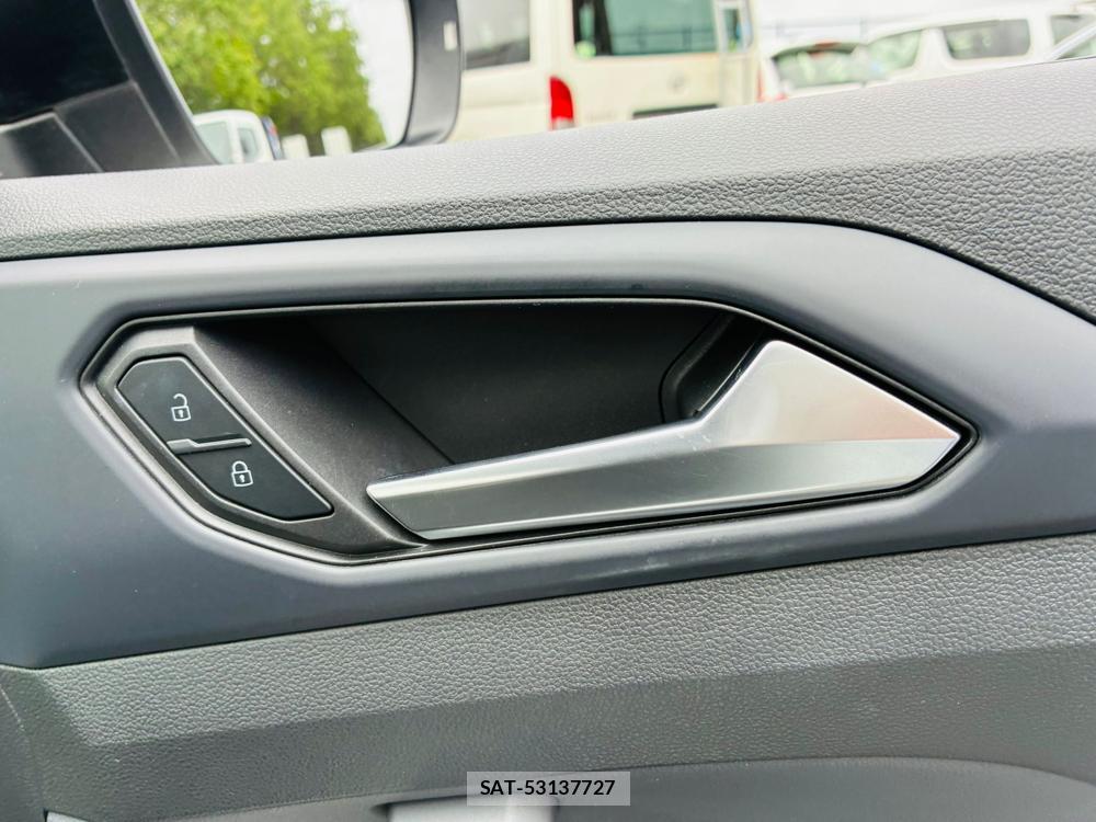 VolksWagen T-CROSS 2020-11 7747354-18