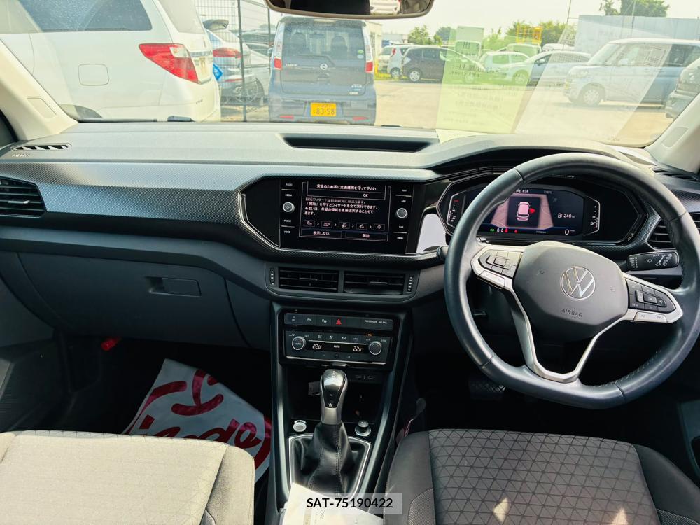 VolksWagen T-CROSS 2021-03 8240075-12
