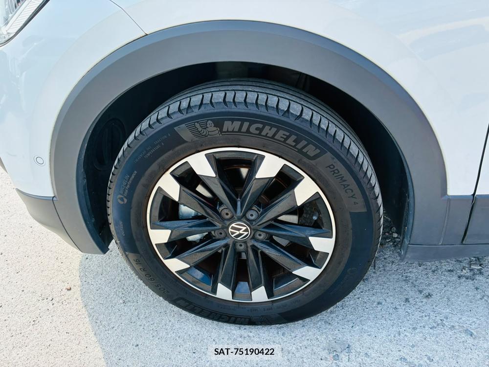 VolksWagen T-CROSS 2021-03 8240075-28