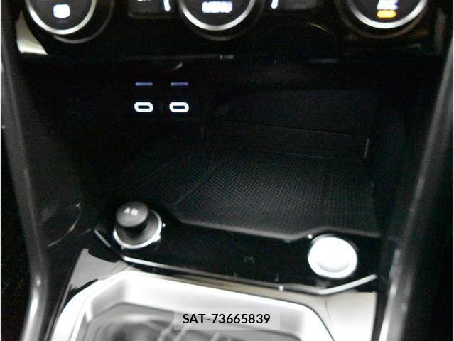 VolksWagen T-ROC 2020-12 816620-26