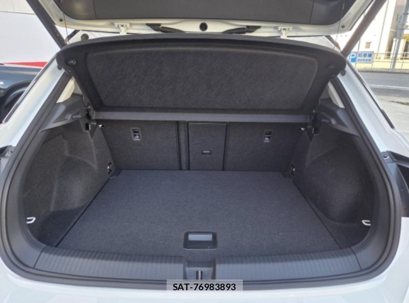 VolksWagen T-ROC 2022 4932367-18