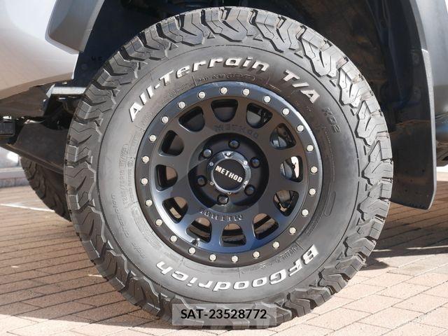 Toyota TACOMA 2019-10 2101165-7