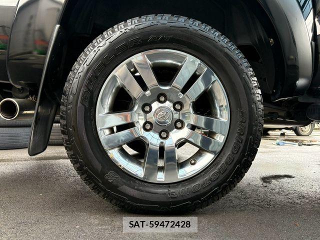 Toyota TACOMA 2015-11 8884435-12