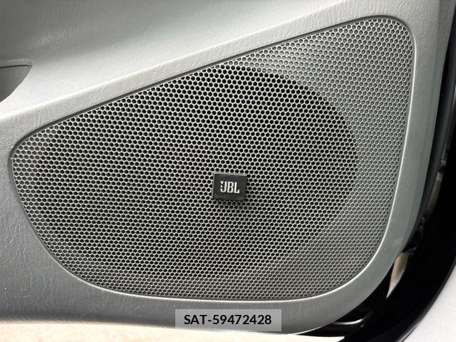 Toyota TACOMA 2015-11 8884435-26