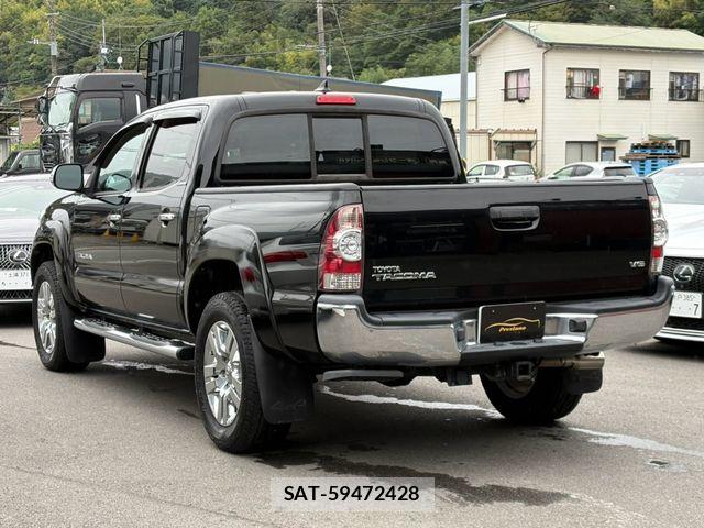 Toyota TACOMA 2015-11 8884435-6