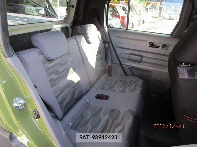 Daihatsu TAFT 2020-10 2034154-5