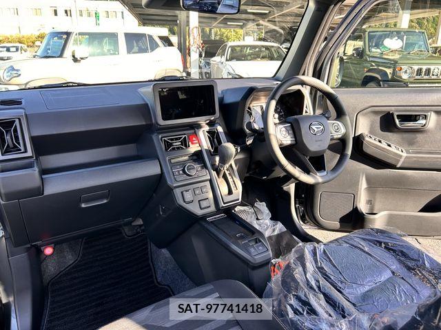 Daihatsu TAFT 2025-10 6753488-9