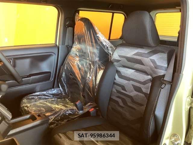 Daihatsu TAFT 2025-05 6913918-19
