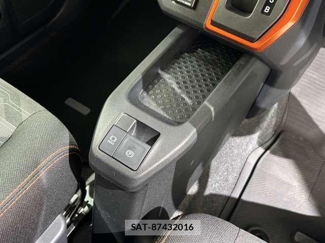 Daihatsu TAFT 2022-08 7225829-29