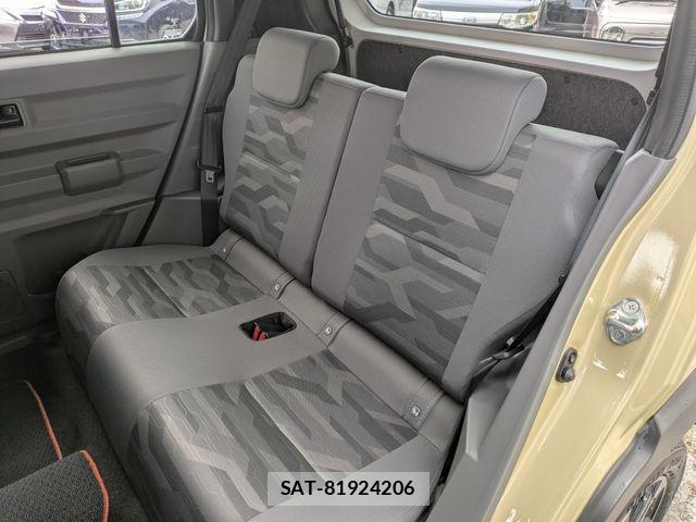 Daihatsu TAFT 2021-12 7273084-5