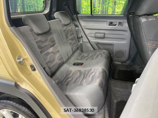 Daihatsu TAFT 2021-12 7360078-8