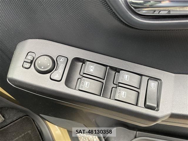 Daihatsu TAFT 2025-01 7458242-3