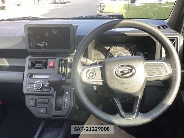 Daihatsu TAFT 2025-11 7458244-5