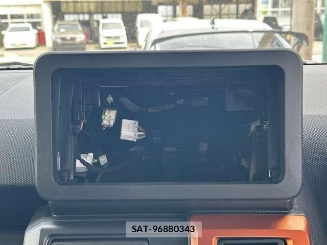 Daihatsu TAFT 2025-10 7620614-18