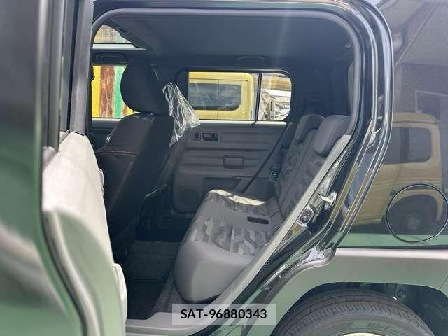 Daihatsu TAFT 2025-10 7620614-5