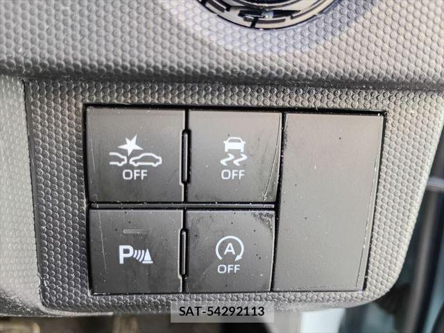 Daihatsu TAFT 2022-01 8038623-26