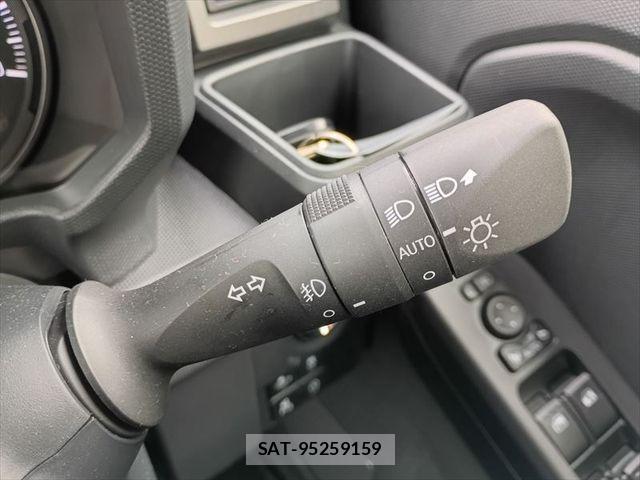 Daihatsu TAFT 2025-11 8075826-25