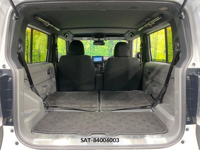 Daihatsu TAFT 2021-10 8075827-8