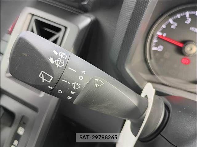 Daihatsu TAFT 2025-01 8102195-12
