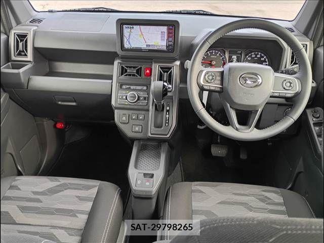 Daihatsu TAFT 2025-01 8102195-1