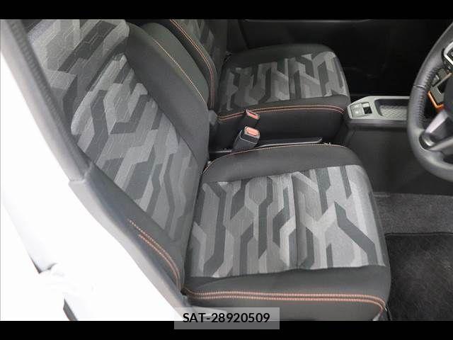 Daihatsu TAFT 2021-12 8102191-10