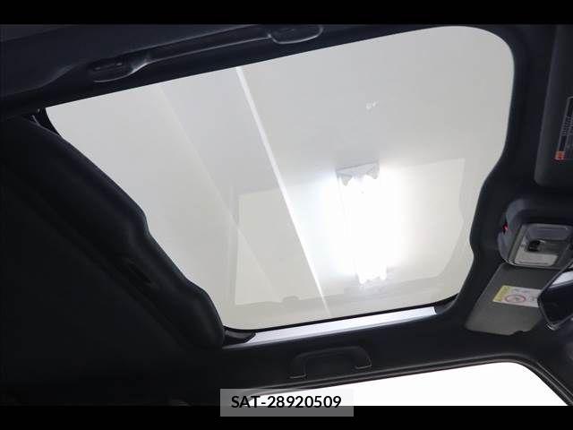 Daihatsu TAFT 2021-12 8102191-2