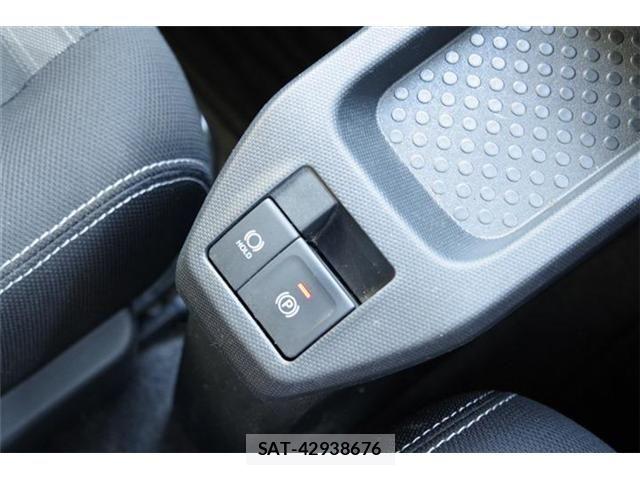 Daihatsu TAFT 2021-06 8102189-11