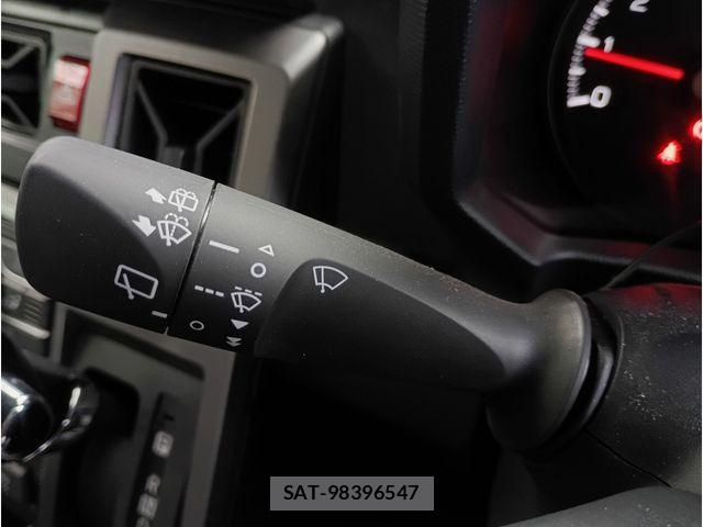 Daihatsu TAFT 2026-01 8102175-9
