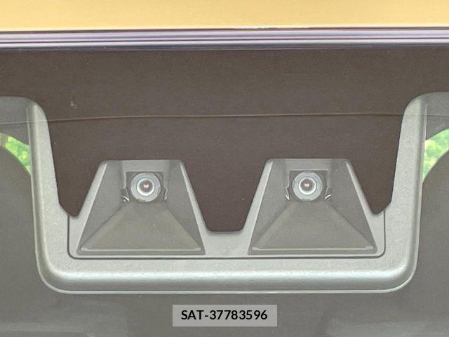 Daihatsu TAFT 2024-11 8102193-4