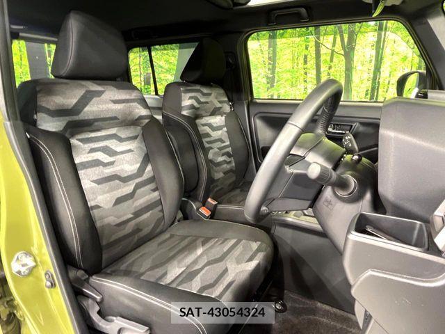 Daihatsu TAFT 2021-09 8102169-8