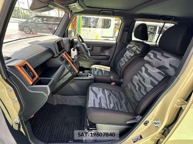 Daihatsu TAFT 2025-04 8102186-2